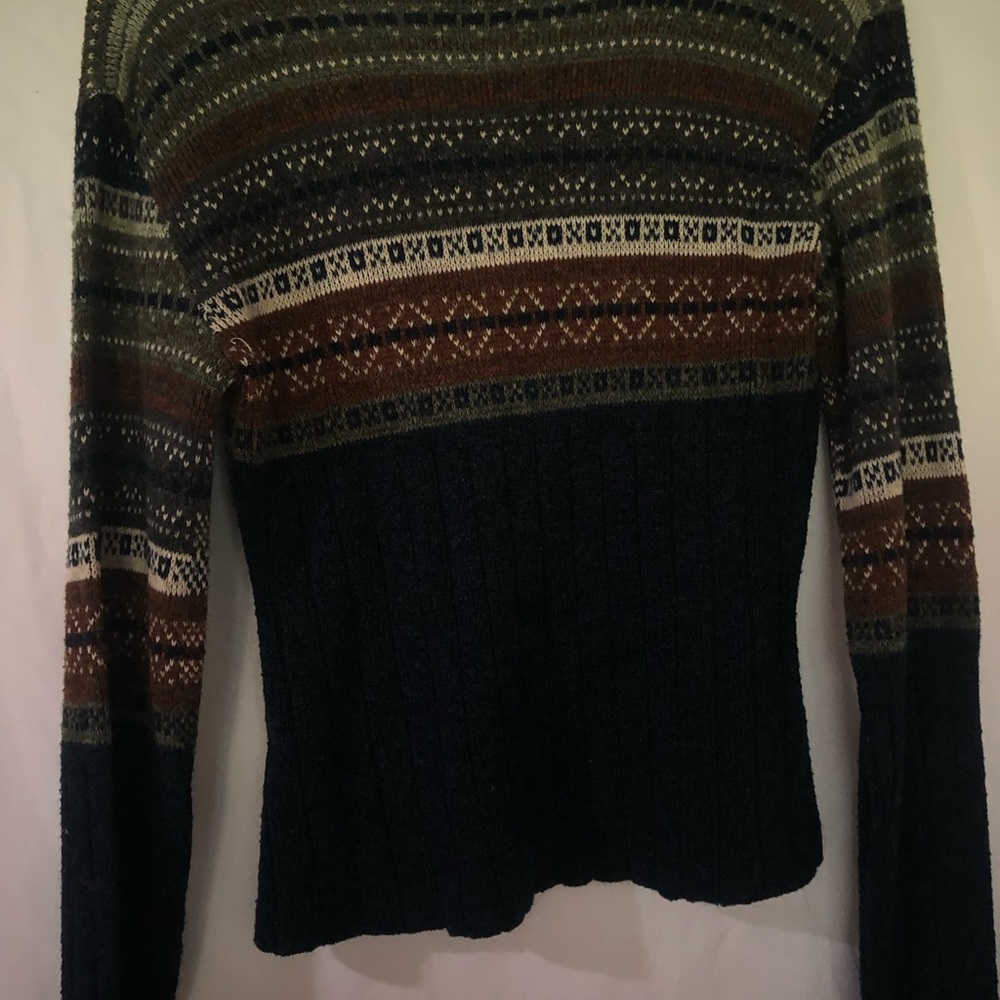 Patterned Sweater - Picture 2 of 4